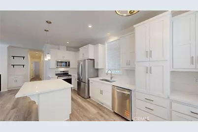 903 W 17th Street #24, Costa Mesa, CA 92627 - Photo 11