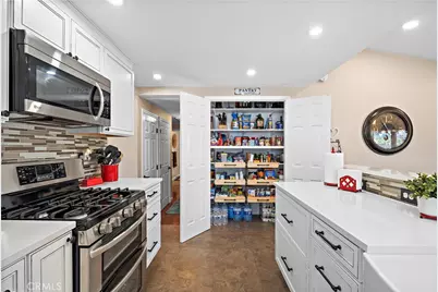 20712 Spindrift Lane, Huntington Beach, CA 92646 - Photo 11