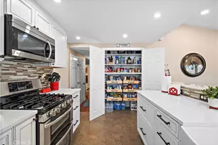 20712 Spindrift Ln, Huntington Beach, CA 92646 - Photo 11