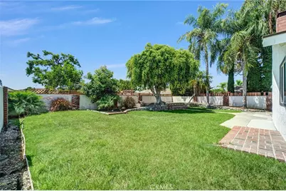 8402 Crescent Avenue, Buena Park, CA 90620 - Photo 27