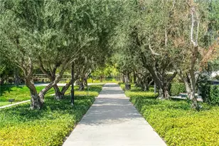 180 Frontier, Irvine, CA 92620 - Photo 31