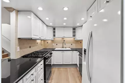380 W Wilson #E105, Costa Mesa, CA 92627 - Photo 21