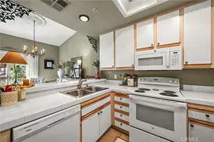 2960 Champion Way, Tustin, CA 92782 - Photo 17
