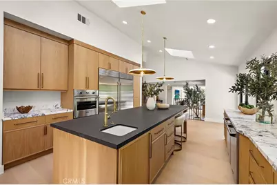 1700 Port Ashley, Newport Beach, CA 92660 - Photo 37