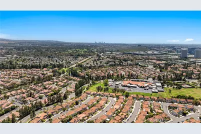 9 Terraza, Irvine, CA 92614 - Photo 61