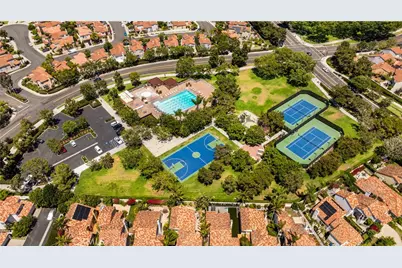 9 Terraza, Irvine, CA 92614 - Photo 57
