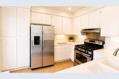 28446 Yosemite, Lake Forest, CA 92679 - Photo 9