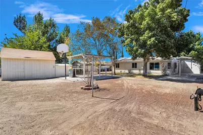 16183 Forrest Avenue, Victorville, CA 92395 - Photo 39