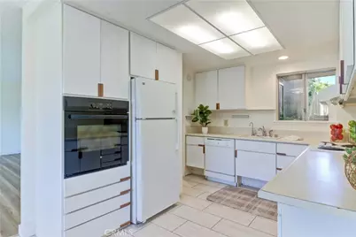 2184 Via Mariposa #B, Laguna Woods, CA 92637 - Photo 17