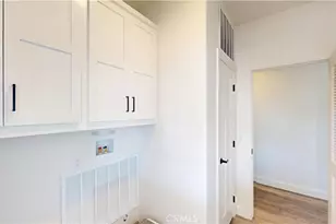 9850 Garfield Ave, Huntington Beach, CA 92646 - Photo 17