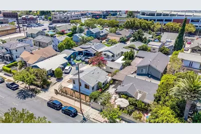 1325 Talmadge, Los Angeles, CA 90027 - Photo 43