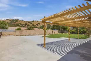 225 Armstrong Dr, Claremont, CA 91711 - Photo 35