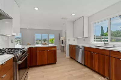 1518 Buena Vista #1, San Clemente, CA 92672 - Photo 5