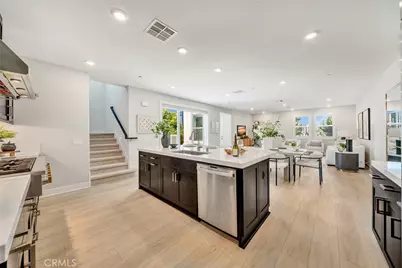200 Chorus, Irvine, CA 92618 - Photo 9