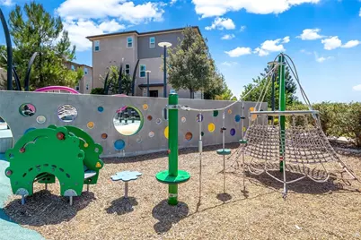 200 Chorus, Irvine, CA 92618 - Photo 35
