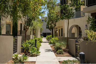 128 Catalyst, Irvine, CA 92618 - Photo 3