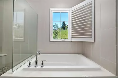100 Della, Irvine, CA 92602 - Photo 31