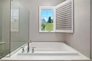 100 Della, Irvine, CA 92602 - Photo 31