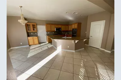 12743 Wine Cellar Court, Rancho Cucamonga, CA 91739 - Photo 5