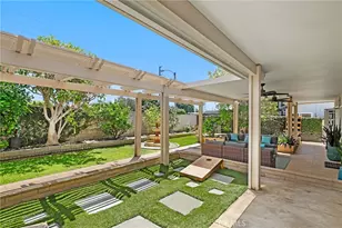 21052 Amberwick Ln, Huntington Beach, CA 92646 - Photo 7