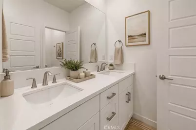 309 Lodestar, Tustin, CA 92782 - Photo 35