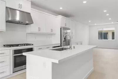 309 Lodestar, Tustin, CA 92782 - Photo 9