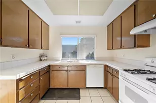 3907 Madonna Dr, Fullerton, CA 92835 - Photo 13