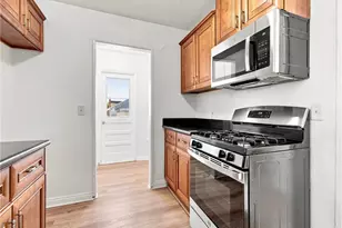 17030 Celtic St, Granada Hills, CA 91344 - Photo 7