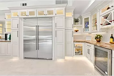 16572 Carousel, Huntington Beach, CA 92649 - Photo 19