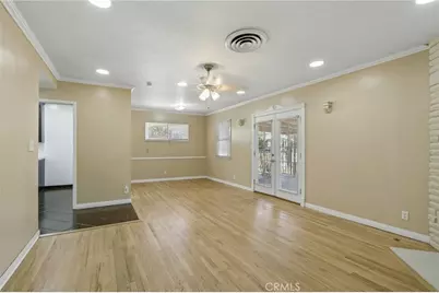 13155 Gault, Los Angeles, CA 91605 - Photo 9