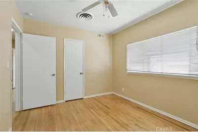 13155 Gault, Los Angeles, CA 91605 - Photo 19