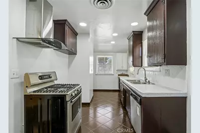 13155 Gault, Los Angeles, CA 91605 - Photo 5