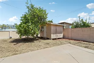 13155 Gault, Los Angeles, CA 91605 - Photo 31