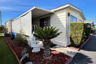 19350 Ward Street, Huntington Beach, CA 92646 - Photo 23