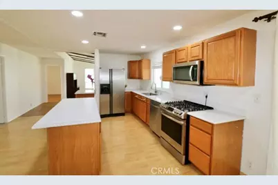 14055 Lake View Drive #14, La Mirada, CA 90638 - Photo 21