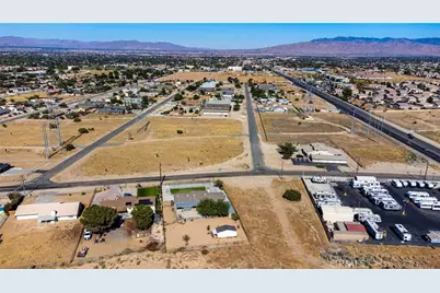 9751 Pyrite Avenue, Hesperia, CA 92345 - Photo 9