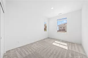 106 Glydon, Irvine, CA 92618 - Photo 23