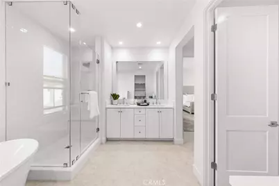 106 Glydon, Irvine, CA 92618 - Photo 17