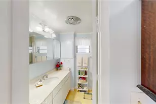 16444 Bolsa Chica, Huntington Beach, CA 92649 - Photo 19