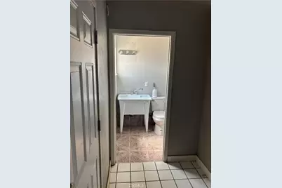 16183 Main, Hesperia, CA 92345 - Photo 5