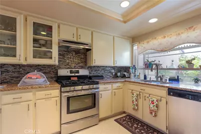 5086 Cinnamon, Irvine, CA 92612 - Photo 13