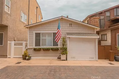 48 B Surfside Avenue, Surfside, CA 90743 - Photo 9