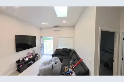 12521 Aristocrat, Garden Grove, CA 92841 - Photo 33