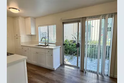 23216 Orange Ave #7, Lake Forest, CA 92630 - Photo 7