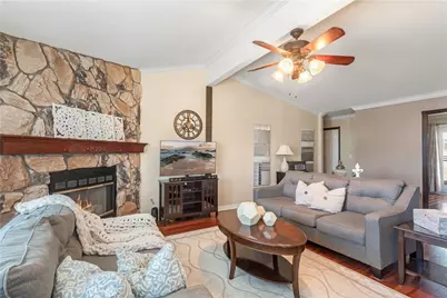 1406 Tobago Drive, Hemet, CA 92543 - Photo 9