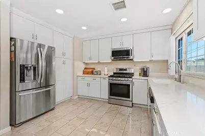 6502 Edgemont, Huntington Beach, CA 92647 - Photo 11