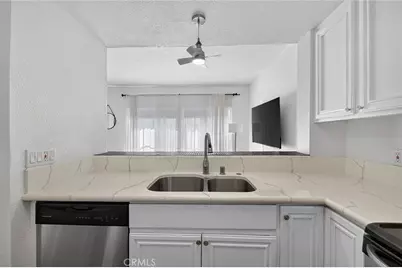 720 W 4th #318, Long Beach, CA 90802 - Photo 27