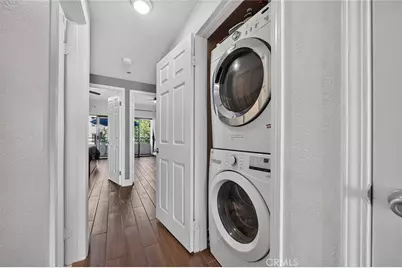 720 W 4th #318, Long Beach, CA 90802 - Photo 31