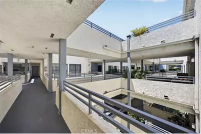 720 W 4th #318, Long Beach, CA 90802 - Photo 17