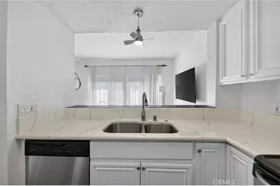720 W 4th #318, Long Beach, CA 90802 - Photo 25